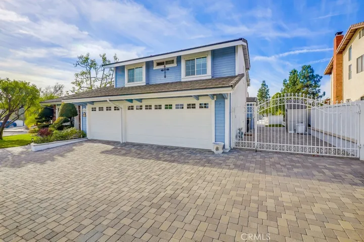 5695 Via Mariposa, Yorba Linda, California 92887