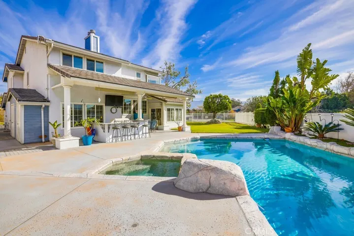 5695 Via Mariposa, Yorba Linda, California 92887