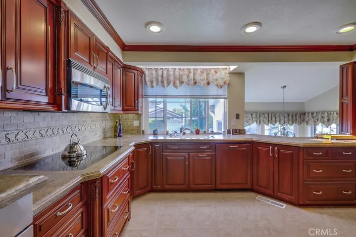 5695 Via Mariposa, Yorba Linda, California 92887