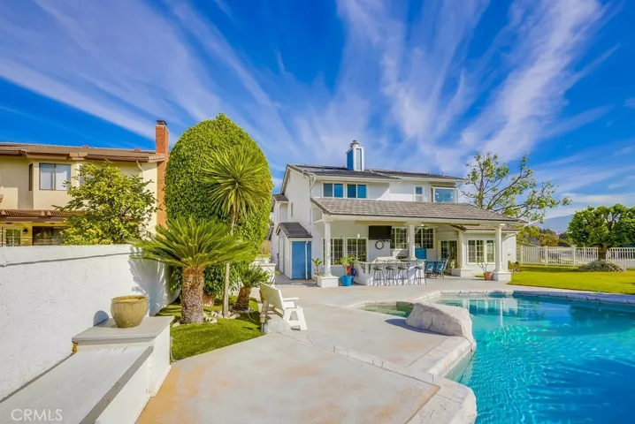 5695 Via Mariposa, Yorba Linda, California 92887