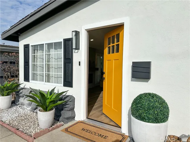 2749 E Everett Place, Orange, California 92867
