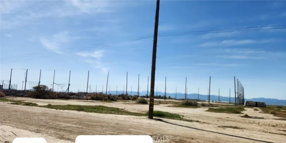 5900 Avenue F-8, Lancaster, California 93536