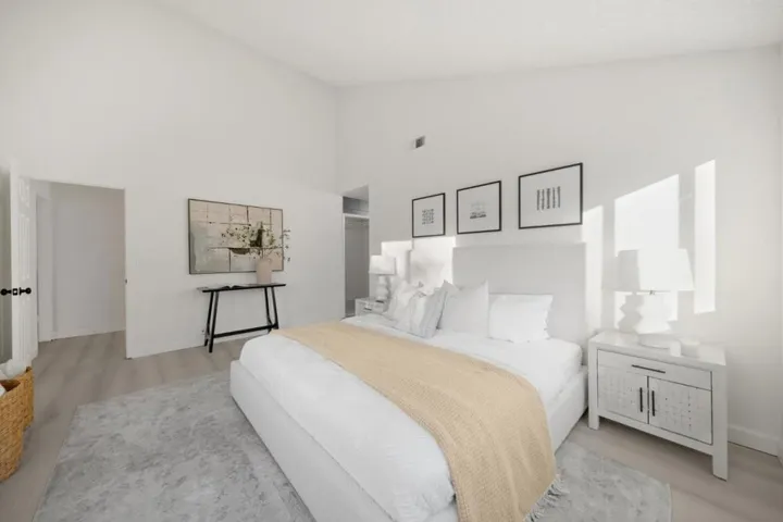 1987 Las Encinas Court, Los Gatos, California 95032