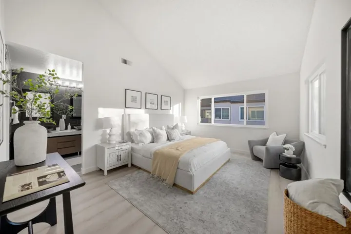 1987 Las Encinas Court, Los Gatos, California 95032