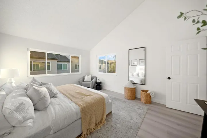 1987 Las Encinas Court, Los Gatos, California 95032