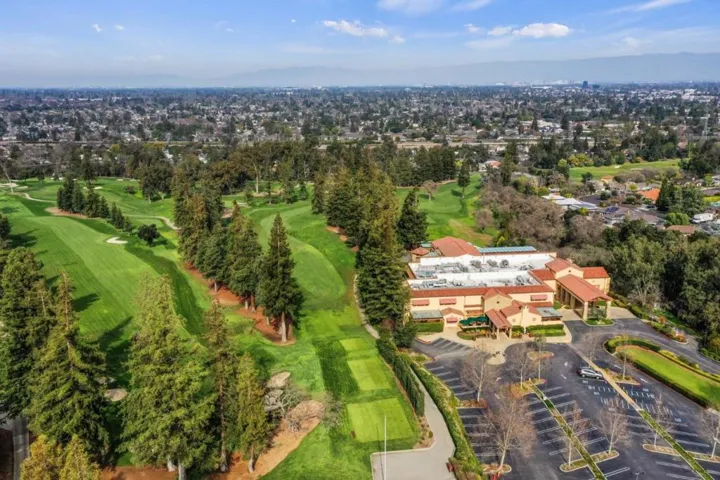 1987 Las Encinas Court, Los Gatos, California 95032
