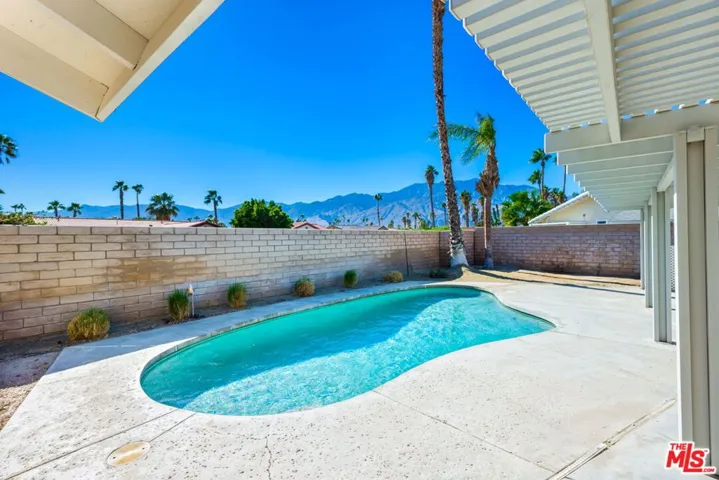 27170 Shadowcrest Lane, Cathedral City, California 92234