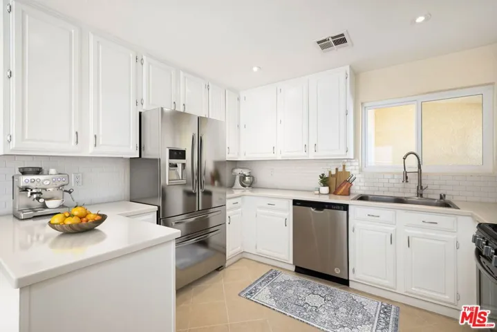 27170 Shadowcrest Lane, Cathedral City, California 92234