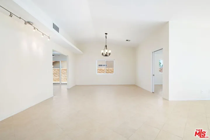 27170 Shadowcrest Lane, Cathedral City, California 92234