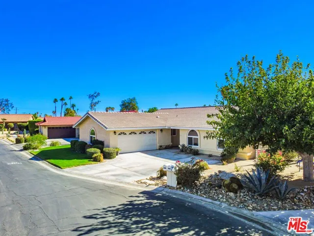 27170 Shadowcrest Lane, Cathedral City, California 92234