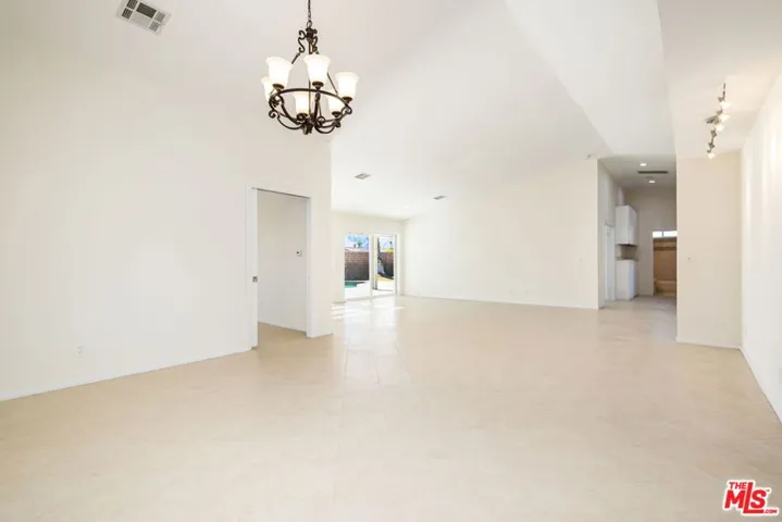 27170 Shadowcrest Lane, Cathedral City, California 92234
