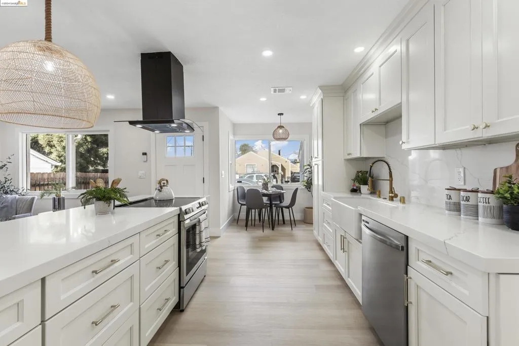 1374 62nd Ave, Oakland, California 94621 home-pic-6