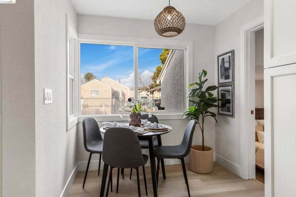 1374 62nd Ave, Oakland, California 94621 home-pic-8