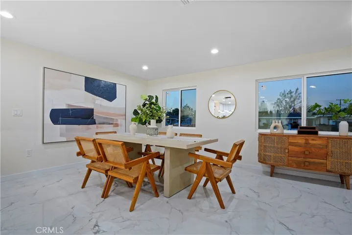 2350 E Delia Lane, Orange, California 92869