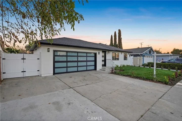 2350 E Delia Lane, Orange, California 92869