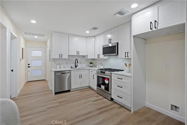 2350 E Delia Lane, Orange, California 92869