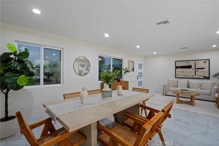 2350 E Delia Lane, Orange, California 92869