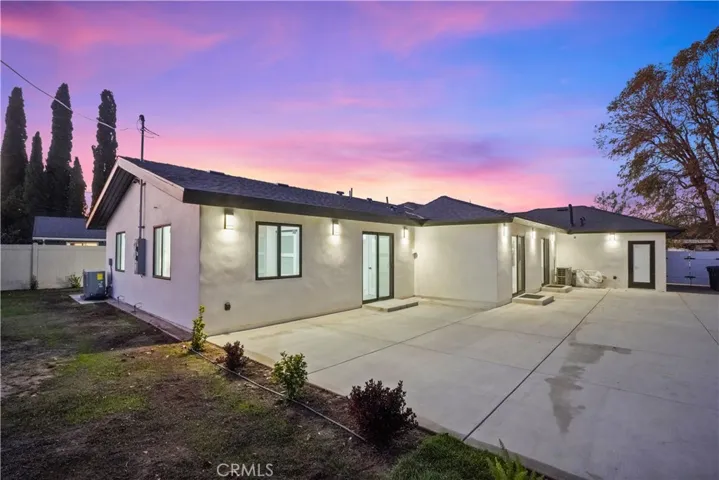 2350 E Delia Lane, Orange, California 92869