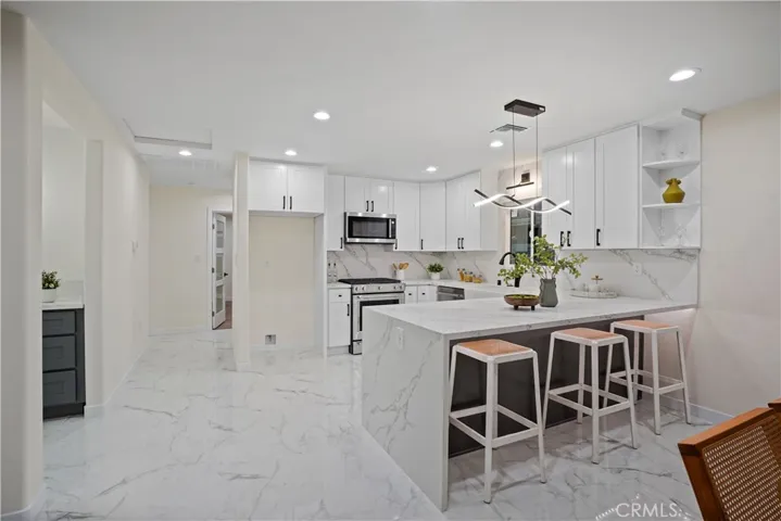 2350 E Delia Lane, Orange, California 92869