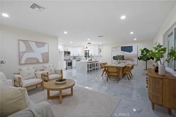 2350 E Delia Lane, Orange, California 92869