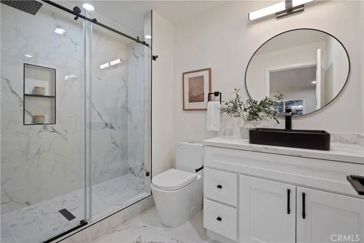 2350 E Delia Lane, Orange, California 92869