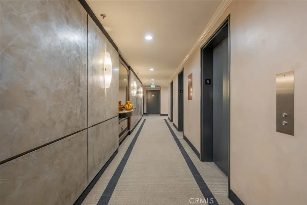 800 W 1st Street 502, Los Angeles, California 90012 home-pic-1