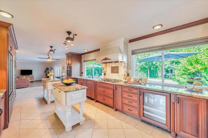 15880 La Mirada Court, Morgan Hill, California 95037