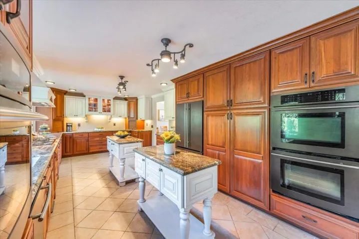 15880 La Mirada Court, Morgan Hill, California 95037