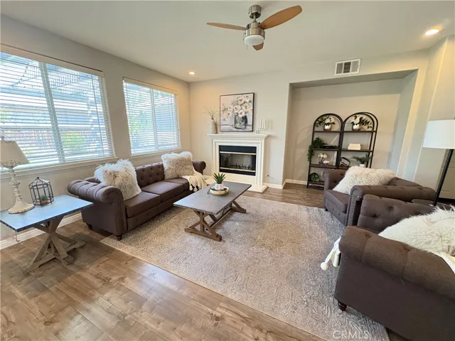 39707 Cambridge Place, Temecula, California 92591