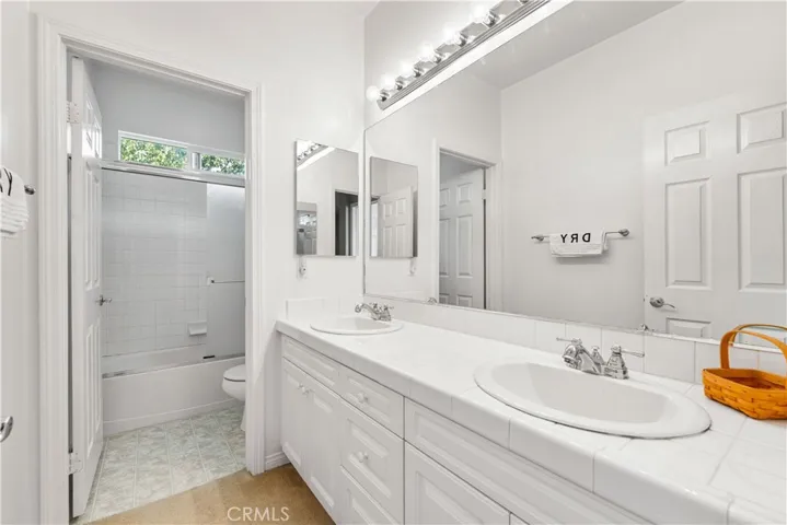 29126 Starwood Place, Saugus, California 91390