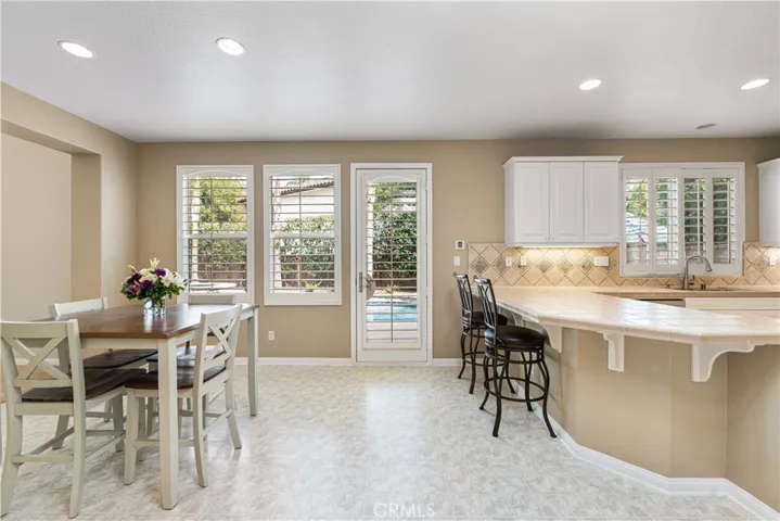 29126 Starwood Place, Saugus, California 91390