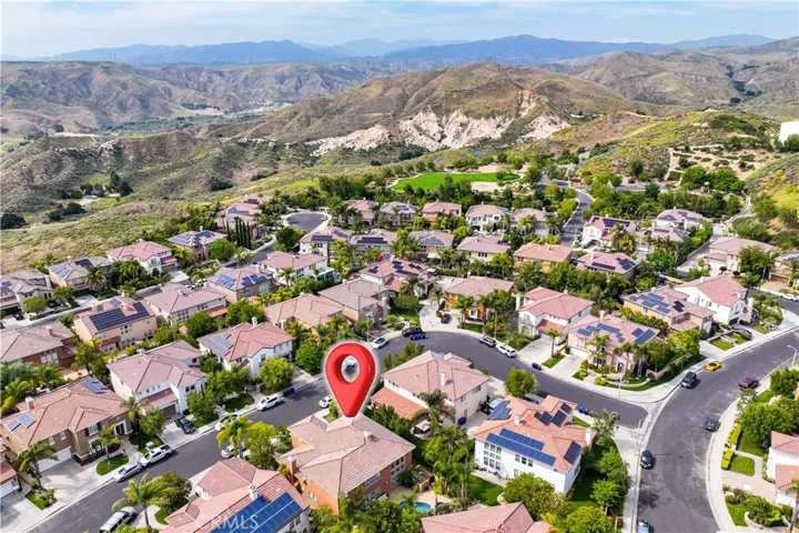 29126 Starwood Place, Saugus, California 91390