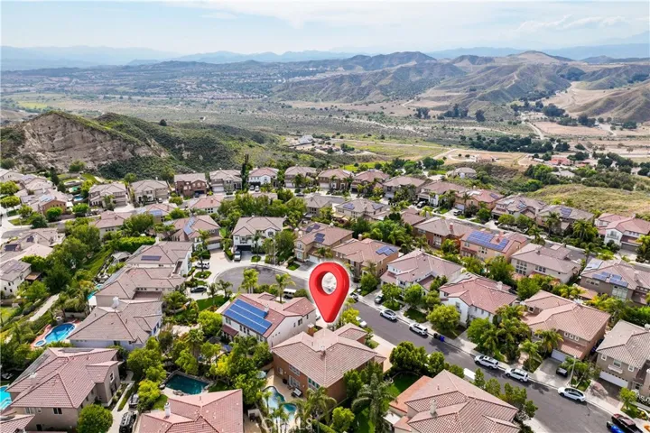 29126 Starwood Place, Saugus, California 91390