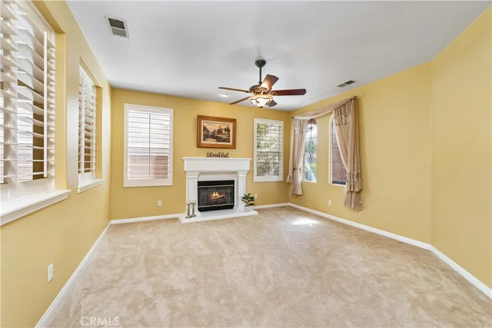 29126 Starwood Place, Saugus, California 91390