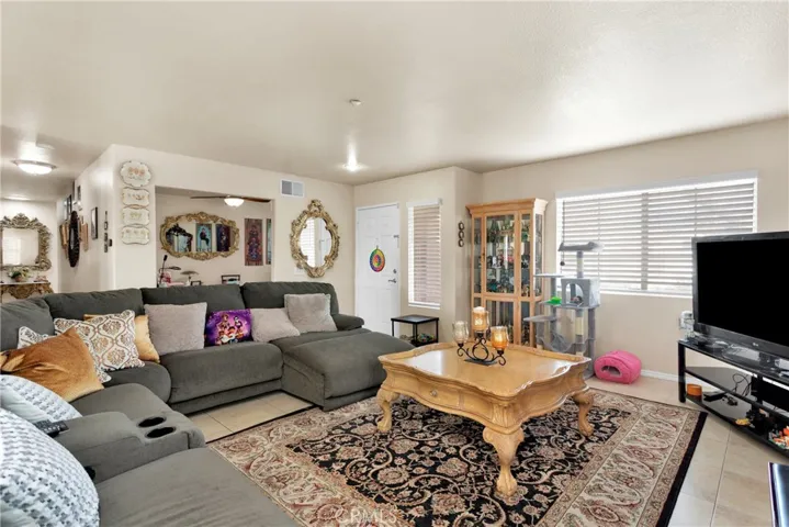 15827 Mariposa Drive, Fontana, California 92336