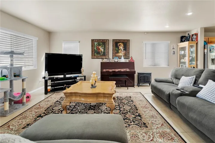 15827 Mariposa Drive, Fontana, California 92336