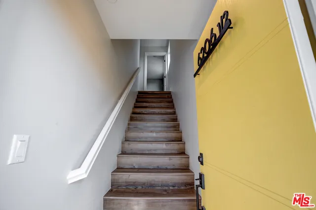 6204 Brynhurst Avenue 1/2, Los Angeles, California 90043