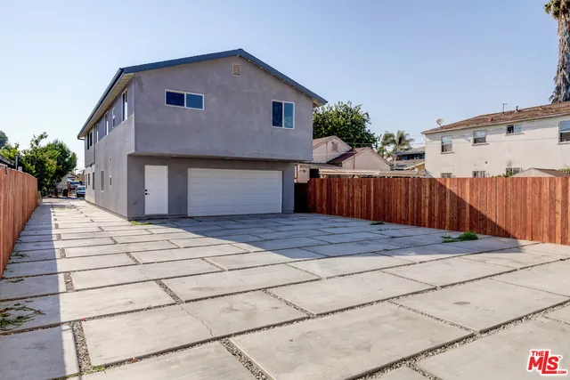 6204 Brynhurst Avenue 1/2, Los Angeles, California 90043