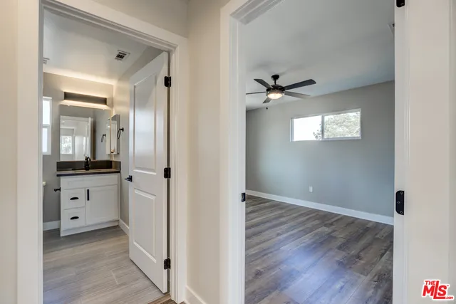 6204 Brynhurst Avenue 1/2, Los Angeles, California 90043