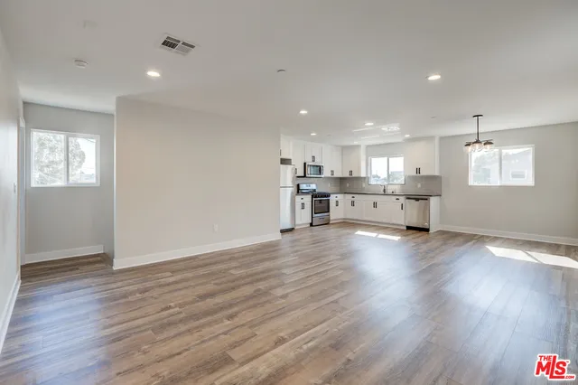 6204 Brynhurst Avenue 1/2, Los Angeles, California 90043