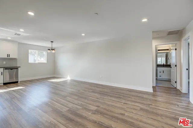 6204 Brynhurst Avenue 1/2, Los Angeles, California 90043