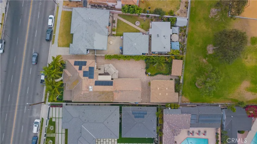 8400 Gallatin Road, Downey, California 90240