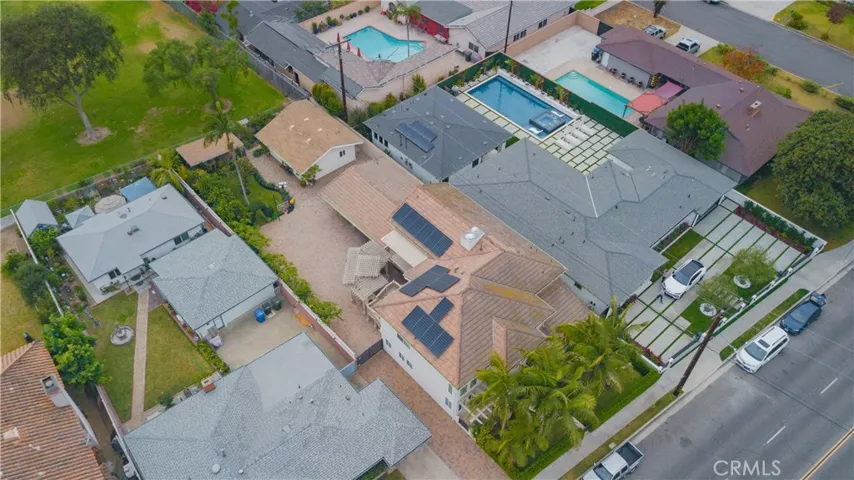 8400 Gallatin Road, Downey, California 90240