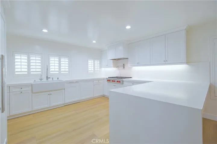 8400 Gallatin Road, Downey, California 90240