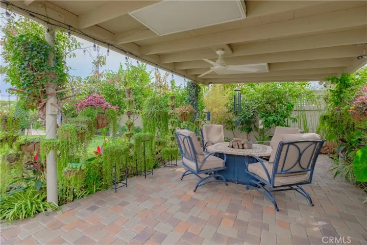 8400 Gallatin Road, Downey, California 90240