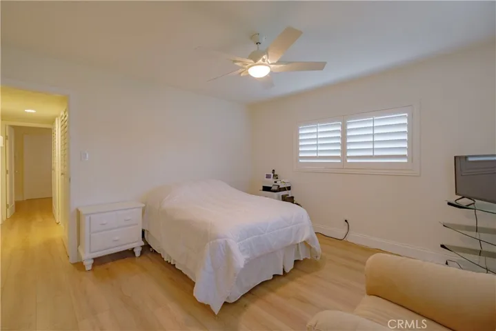 8400 Gallatin Road, Downey, California 90240