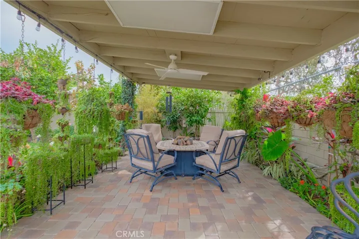 8400 Gallatin Road, Downey, California 90240