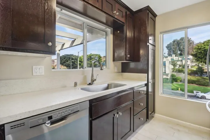 230 Diamond Way 246, Vista, California 92083