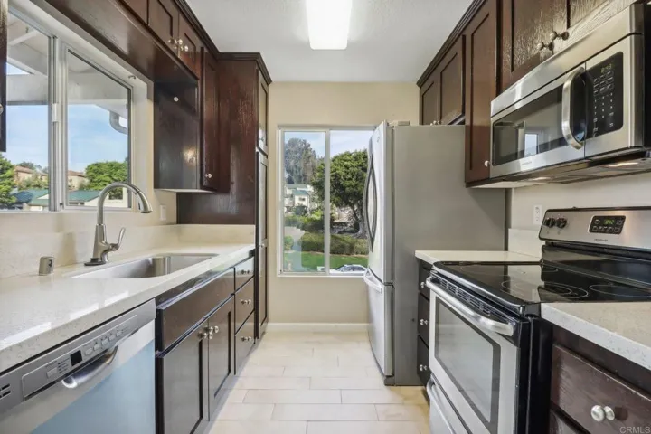 230 Diamond Way 246, Vista, California 92083