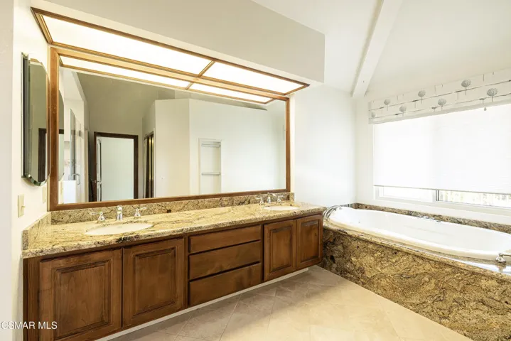 GoldenCrest22